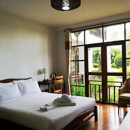 Gin'S Maekhong View Hotel Чианг Сеeн Екстериор снимка
