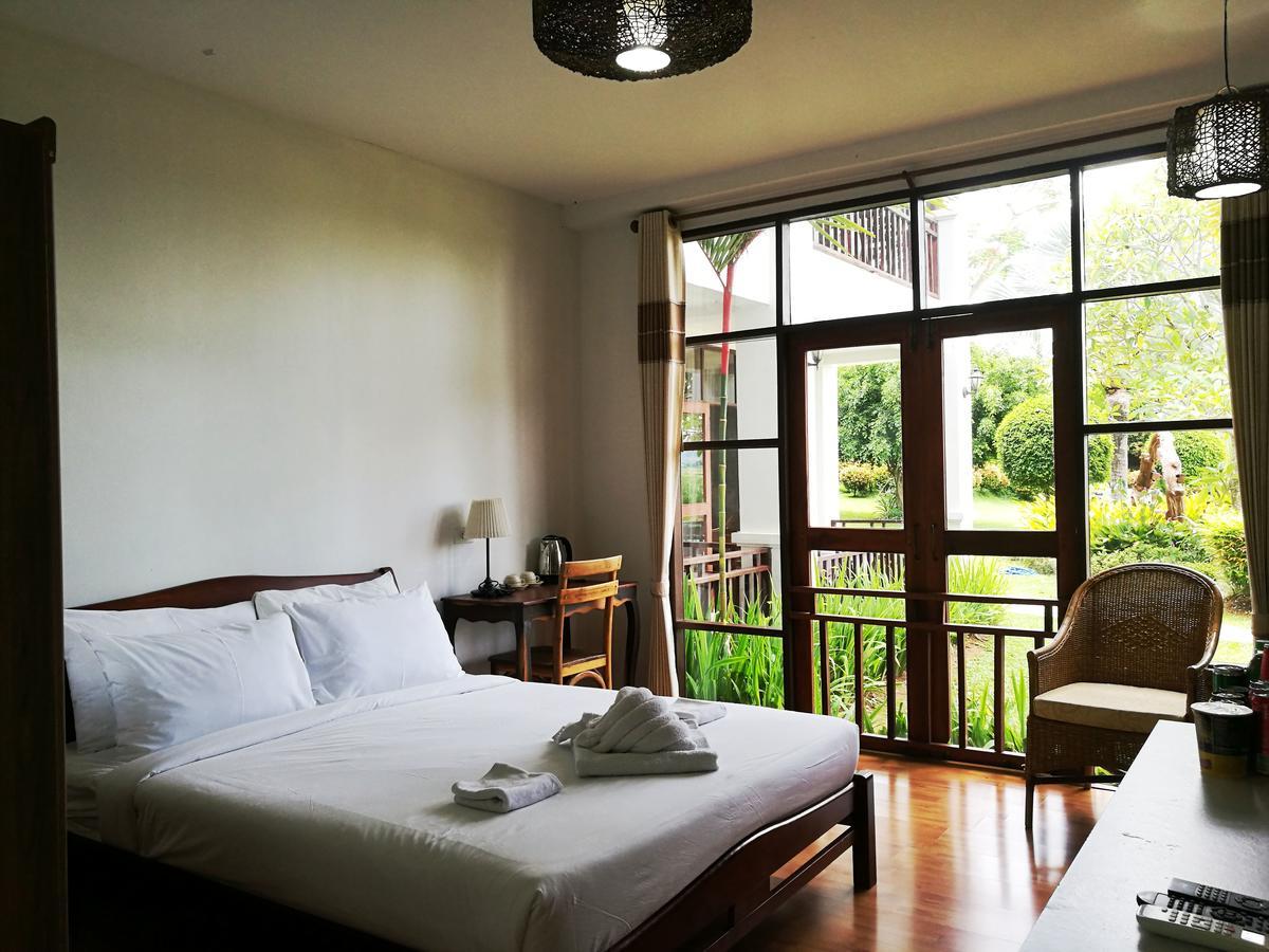 Gin'S Maekhong View Hotel Чианг Сеeн Екстериор снимка